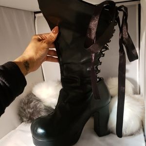 Hot Topic Lace-Up Platform Boots